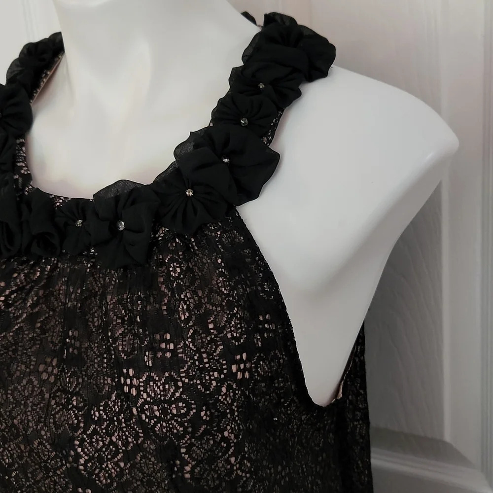 Willi Smith Floral Black Top - Picture 6 of 12
